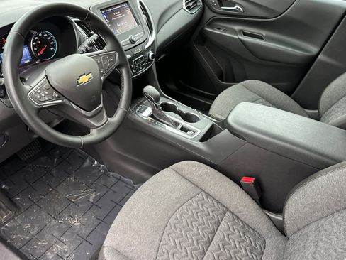 Used 2024 Chevrolet Equinox LT image 11