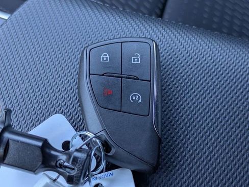 Used 2025 Chevrolet Equinox LT FWD image 33
