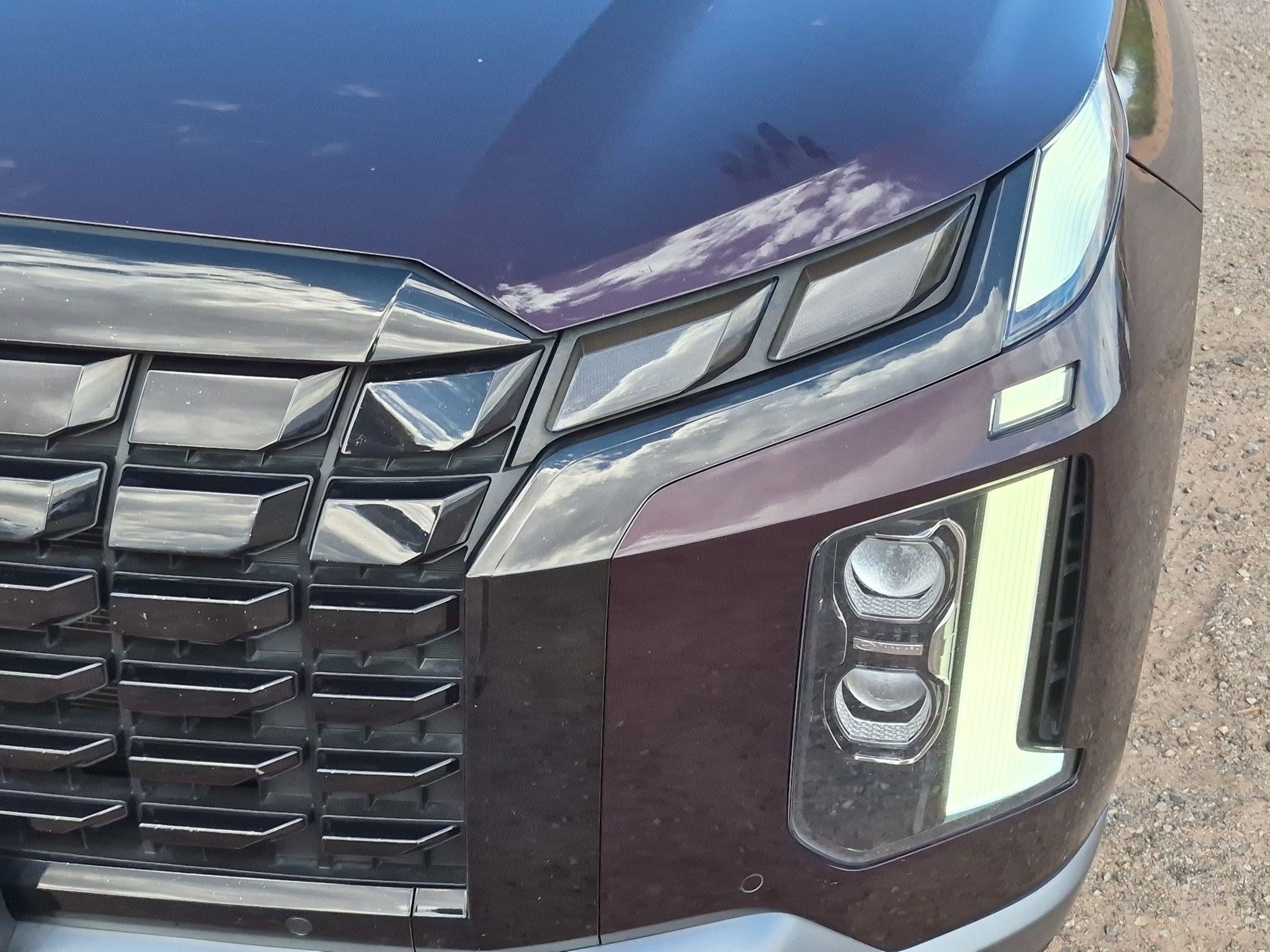 Used 2024 Hyundai Palisade Limited FWD image 9