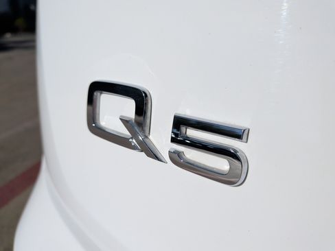 Used 2023 Audi Q5 2.0T Premium w/ Convenience Package image 38