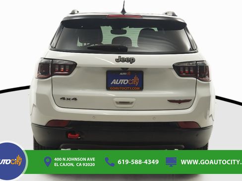 Used 2023 Jeep Compass Trailhawk AWD/4WD image 12