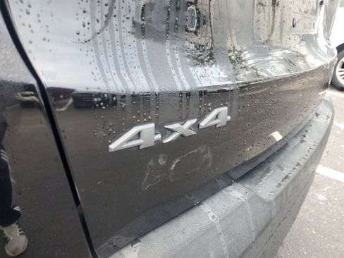 Used 2017 Jeep Renegade Trailhawk w/ Premium Trailhawk Package image 7