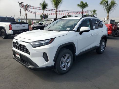 New 2025 Toyota RAV4 XLE image 7