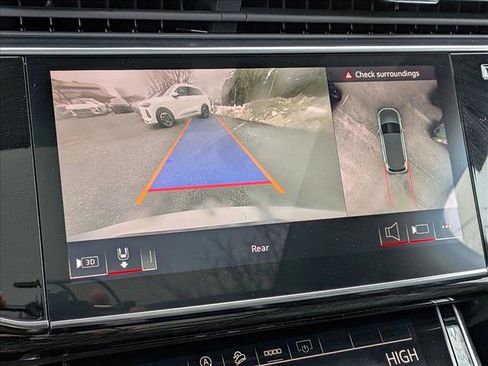 Used 2025 Audi Q7 2.0T Premium w/ Convenience Plus Package image 10