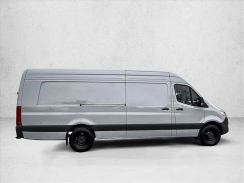 Used 2026 Mercedes-Benz Sprinter 2500 image 4
