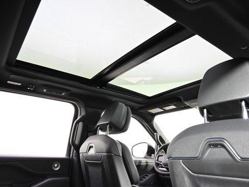 New 2025 Lincoln Navigator Reserve w/ Jet Appearance Package image 17