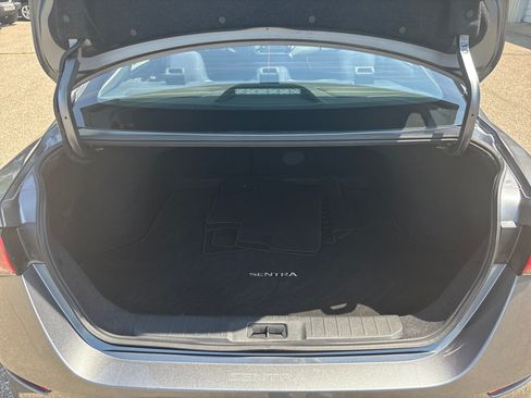 Used 2020 Nissan Sentra S FWD image 6