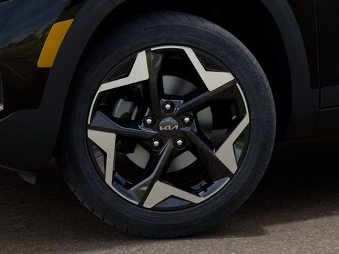 New 2026 Kia Seltos S FWD image 9