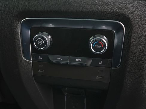 Used 2025 Chevrolet Suburban RST w/ Comfort Package RWD image 10