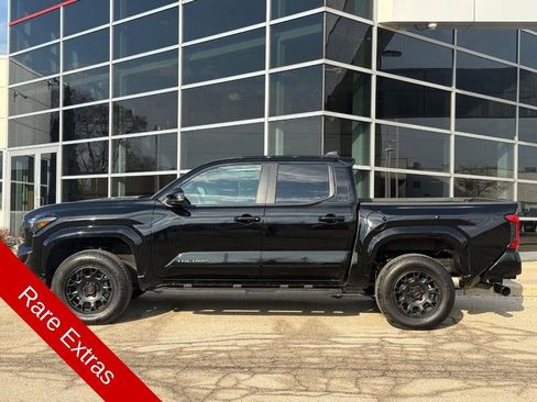 Used 2024 Toyota Tacoma SR5 image 6