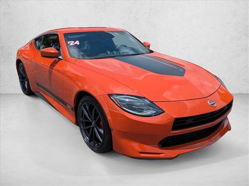 Used 2024 Nissan Z Performance w/ Heritage Edition RWD image 3