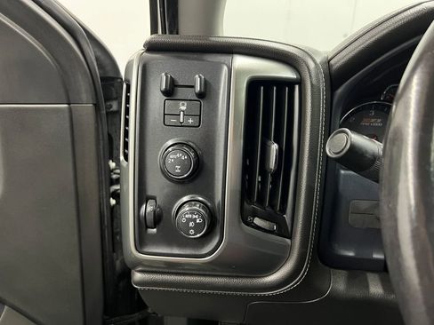 Used 2018 Chevrolet Silverado 1500 LTZ Z71 w/ LTZ Plus Package AWD/4WD image 24