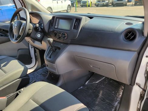 Used 2020 Nissan NV200 SV w/ Sliding Glass Door Package image 4
