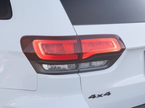 Used 2020 Jeep Grand Cherokee Limited X AWD/4WD image 26