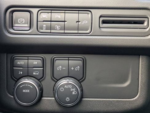 Used 2022 Chevrolet Tahoe RST w/ Sport Performance Package image 31