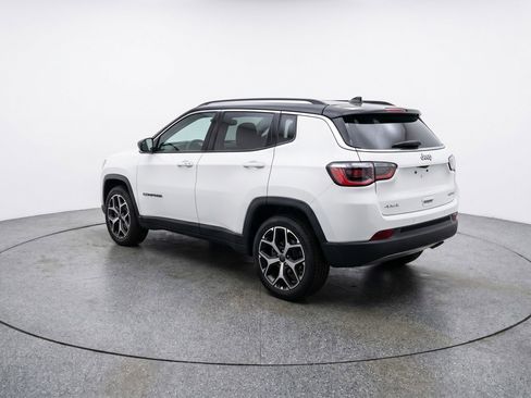 Used 2025 Jeep Compass Limited AWD/4WD image 6