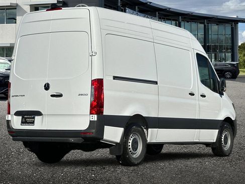 New 2025 Mercedes-Benz Sprinter 2500 image 4