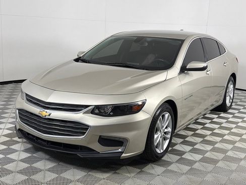 Used 2016 Chevrolet Malibu LT image 8