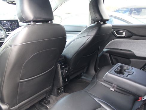 Used 2022 Jeep Compass Latitude w/ Convenience Group image 12