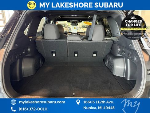 Certified 2025 Subaru Forester Premium AWD/4WD image 29