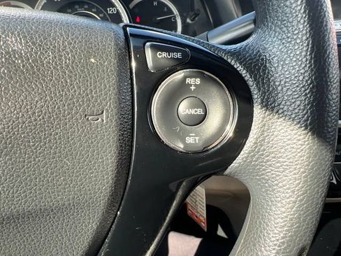 Used 2016 Honda Accord LX image 18