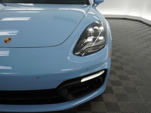 Certified 2023 Porsche Panamera image 13