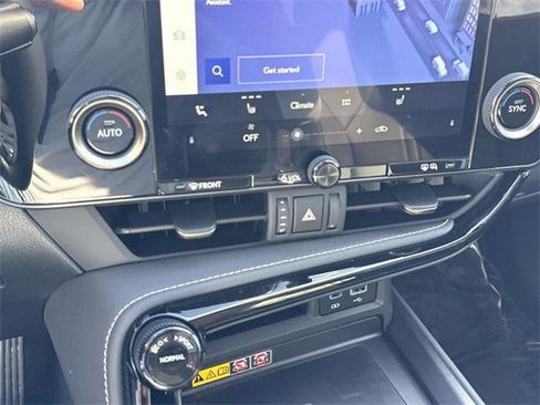 Certified 2025 Lexus NX 250 FWD w/ Towing Package (2000 Lbs) image 19