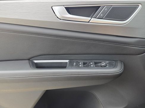 New 2026 Volkswagen Atlas Cross Sport SE AWD/4WD image 18