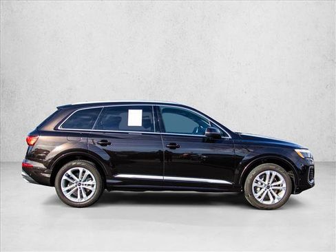 Used 2025 Audi Q7 3.0T Premium Plus image 4