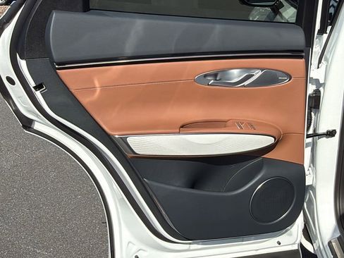 New 2026 Genesis GV70 2.5T Advanced AWD/4WD image 21