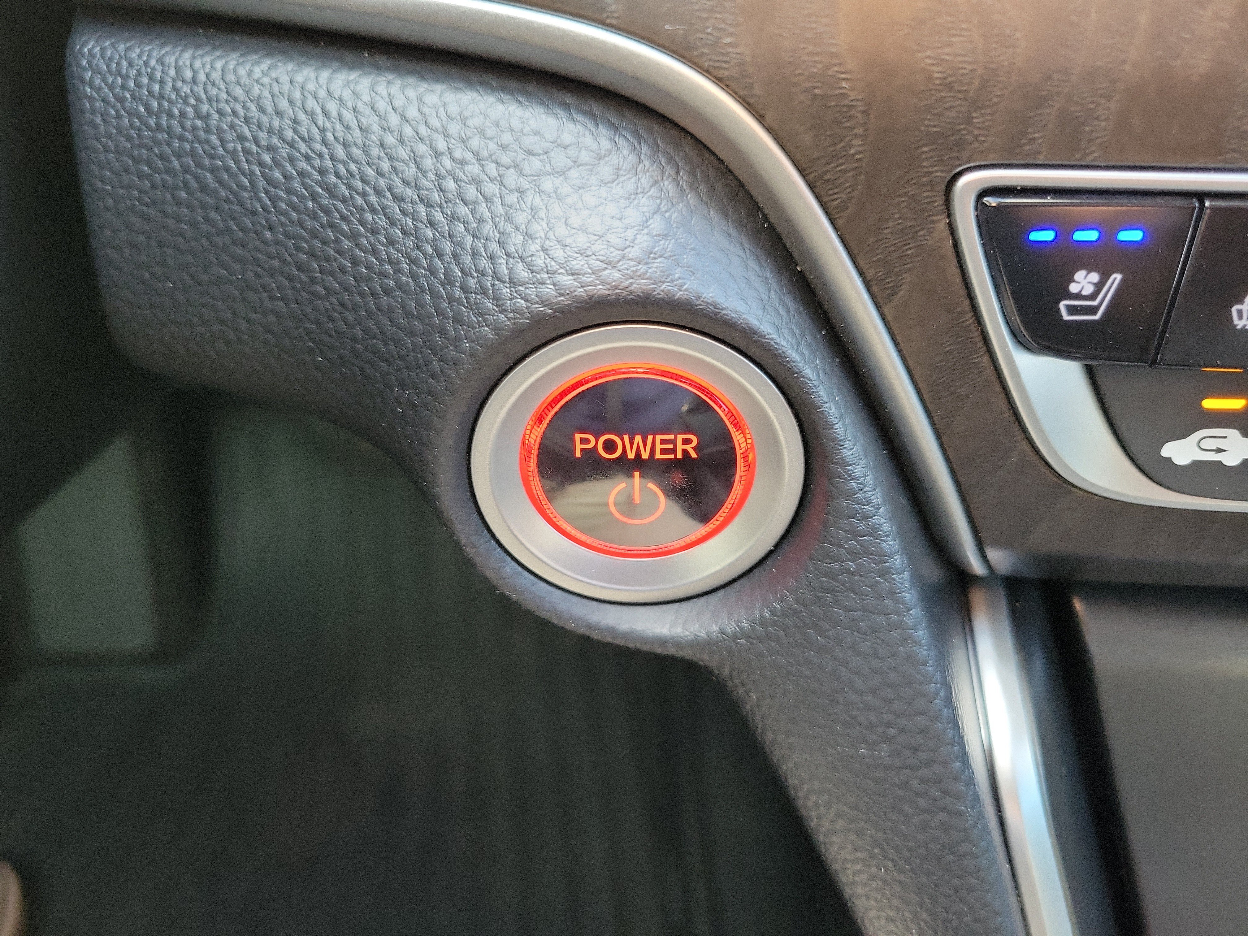 Used 2020 Honda Accord Touring image 31