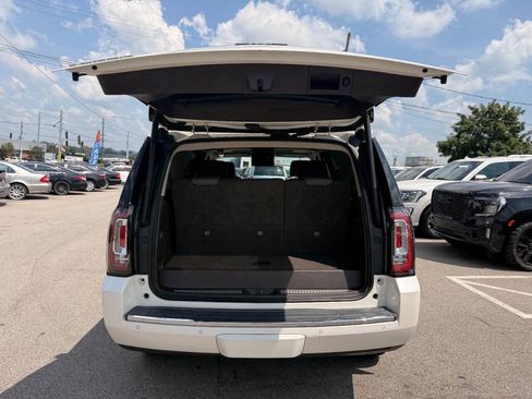 Used 2015 GMC Yukon Denali w/ Open Road Package AWD/4WD image 34