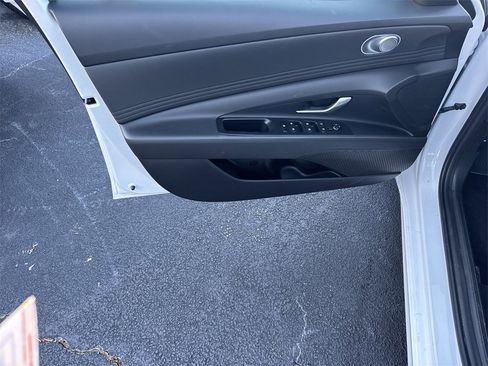 New 2025 Hyundai Elantra SEL w/ Cargo Package image 10