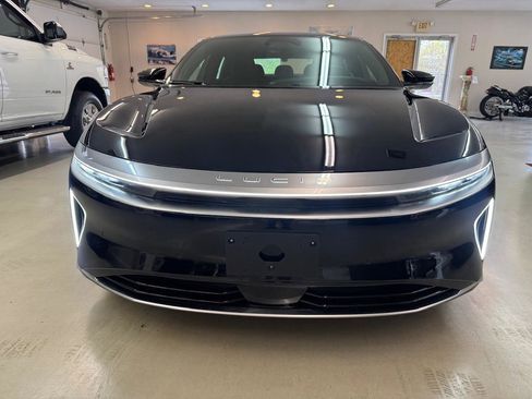 Used 2023 Lucid Air Pure AWD/4WD image 23