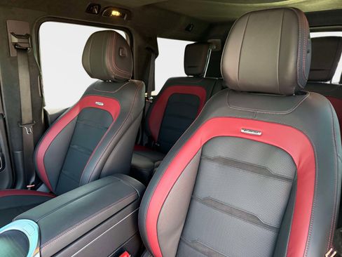 Used 2025 Mercedes-Benz G 63 AMG 4MATIC image 20