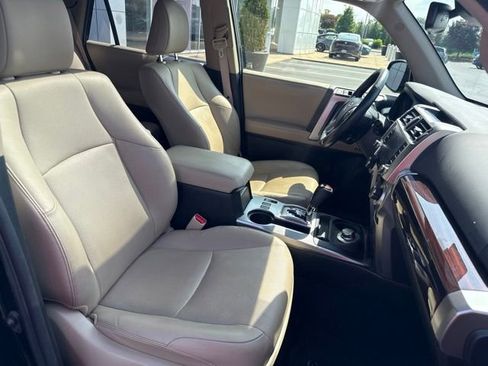 Used 2023 Toyota 4Runner Limited AWD/4WD image 28