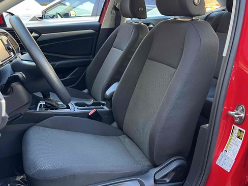 Used 2019 Volkswagen Jetta S image 38