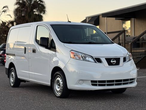 Used 2020 Nissan NV200 S w/ Back Door Glass Package image 3