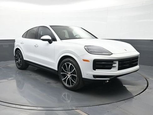 Certified 2026 Porsche Cayenne Coupe AWD/4WD image 24