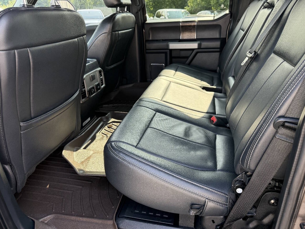 Used 2022 Ford F250 Lariat w/ Tremor Off-Road Package AWD/4WD image 18