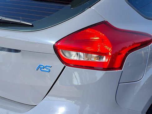 Used 2017 Ford Focus RS AWD/4WD image 25