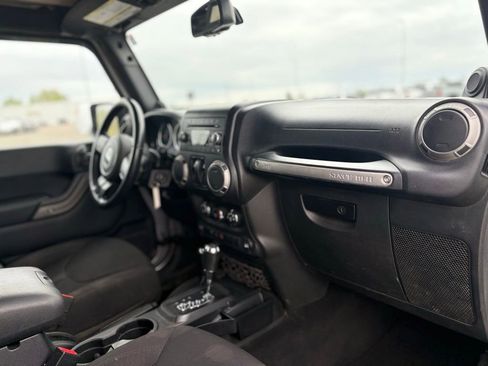 Used 2014 Jeep Wrangler Sport w/ Quick Order Package 24S AWD/4WD image 22