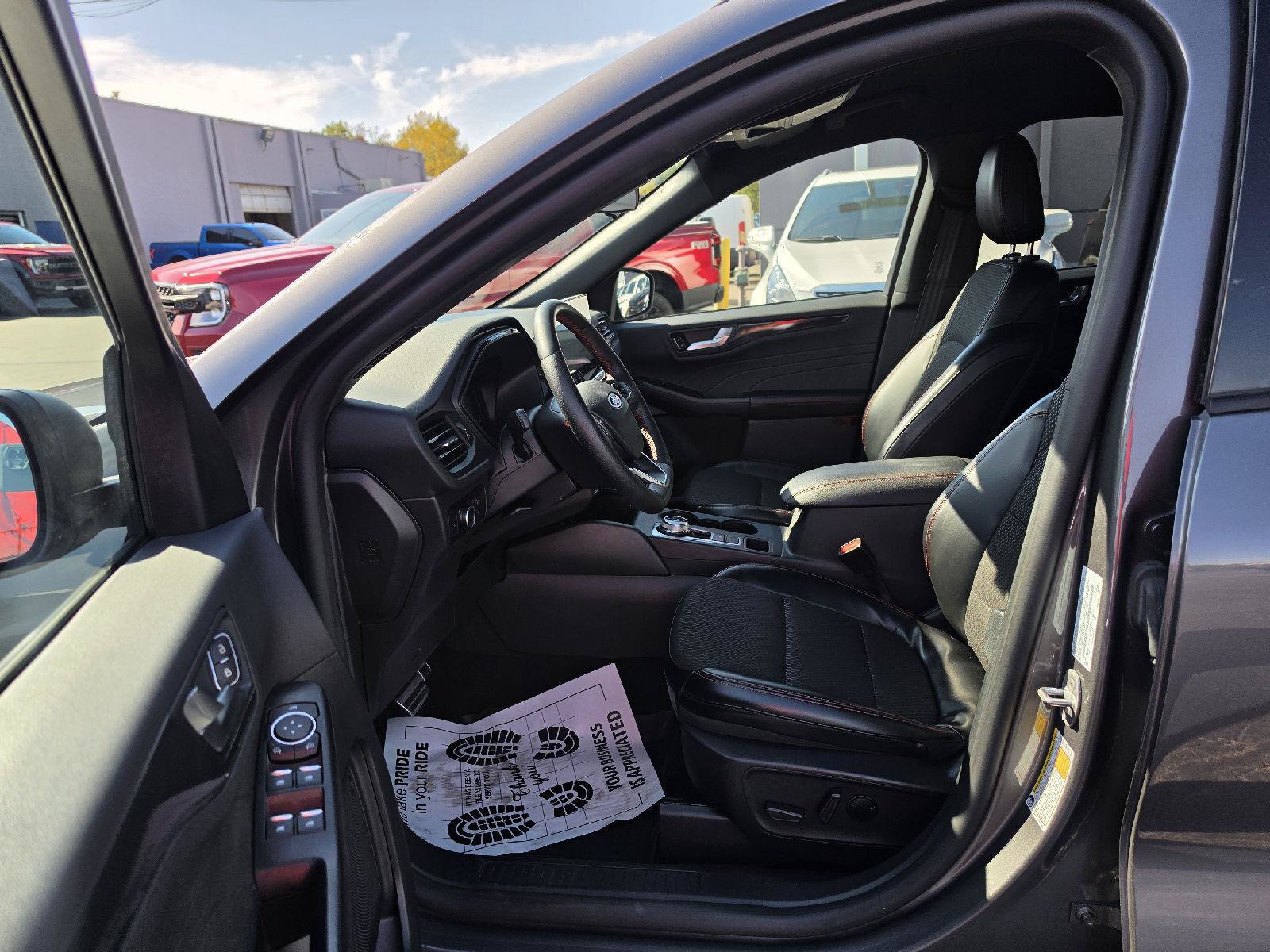 Used 2024 Ford Escape ST-Line w/ Tech Pack #1 AWD/4WD image 10