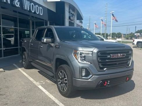 Used 2021 GMC Sierra 1500 AT4 w/ AT4 Premium Package AWD/4WD image 3