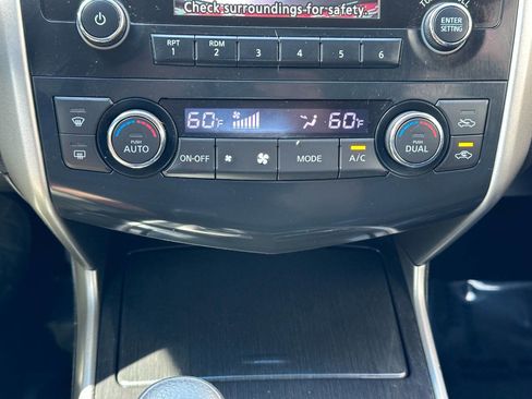 Used 2014 Nissan Altima 2.5 SV image 37