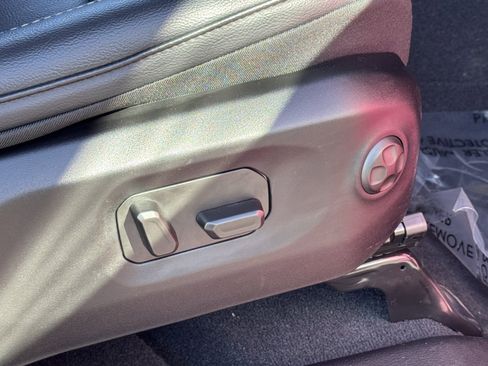 Used 2024 Jeep Wrangler Sahara w/ Safety Group image 40