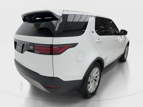 Used 2023 Land Rover Discovery S AWD/4WD image 7