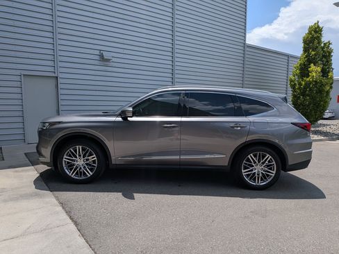 Used 2022 Acura MDX SH-AWD w/ Advance Package image 8