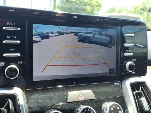 Used 2021 Kia Sorento LX FWD image 11