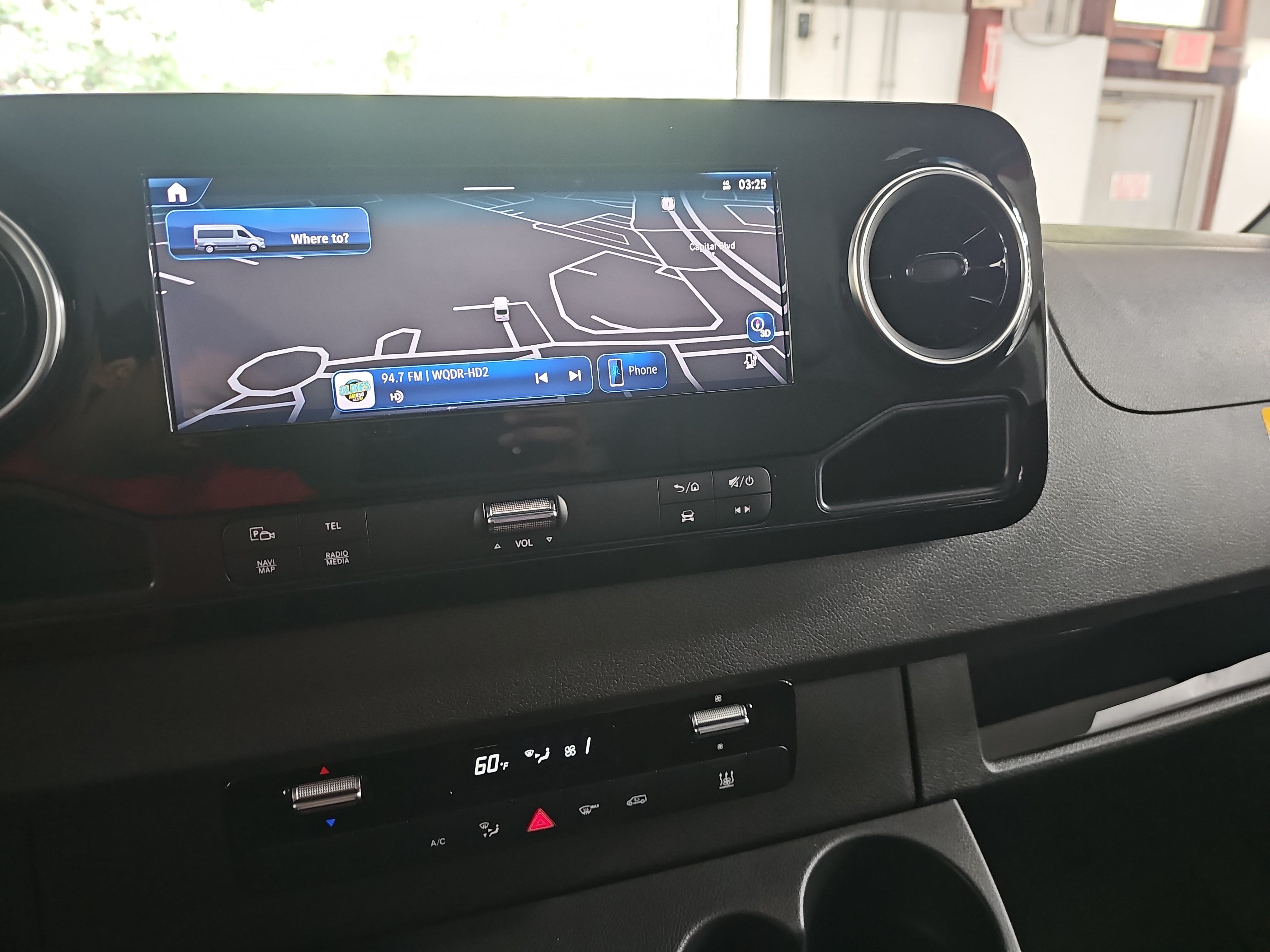 New 2025 Mercedes-Benz eSprinter 170 Cargo image 18